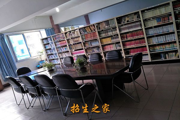 重庆市机电工程高级技工学校相册图集