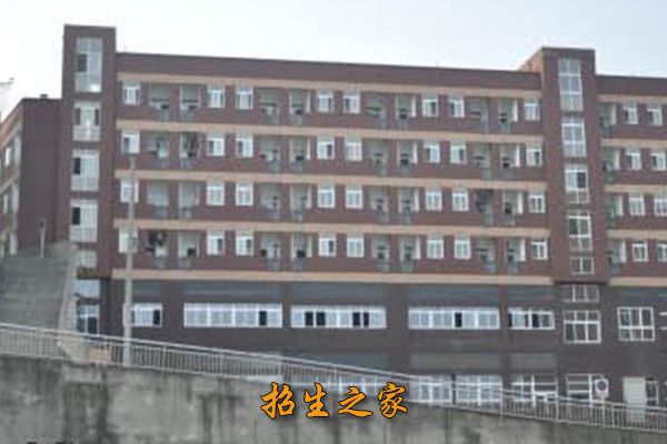 重庆工业管理职业学校相册图集